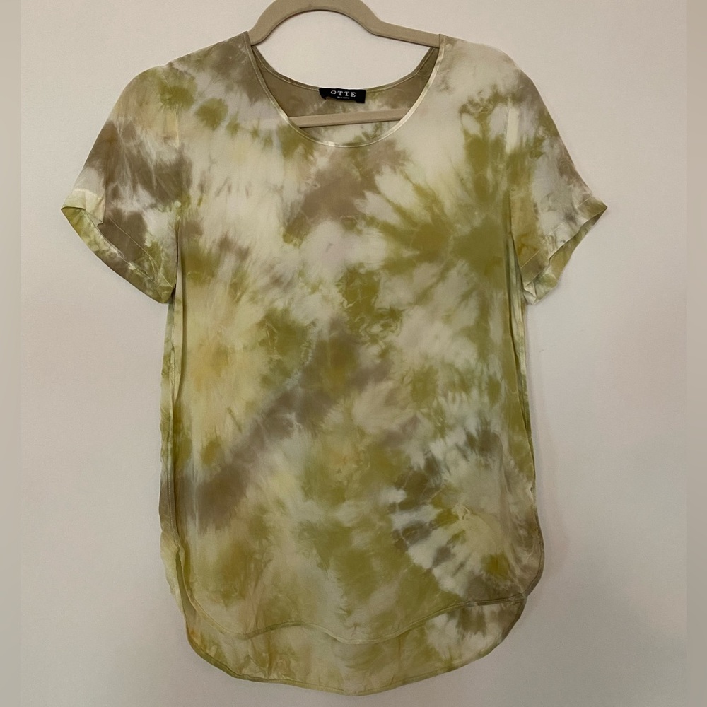 Otte 100% Silk Cream and Green Tie-Dye Blouse